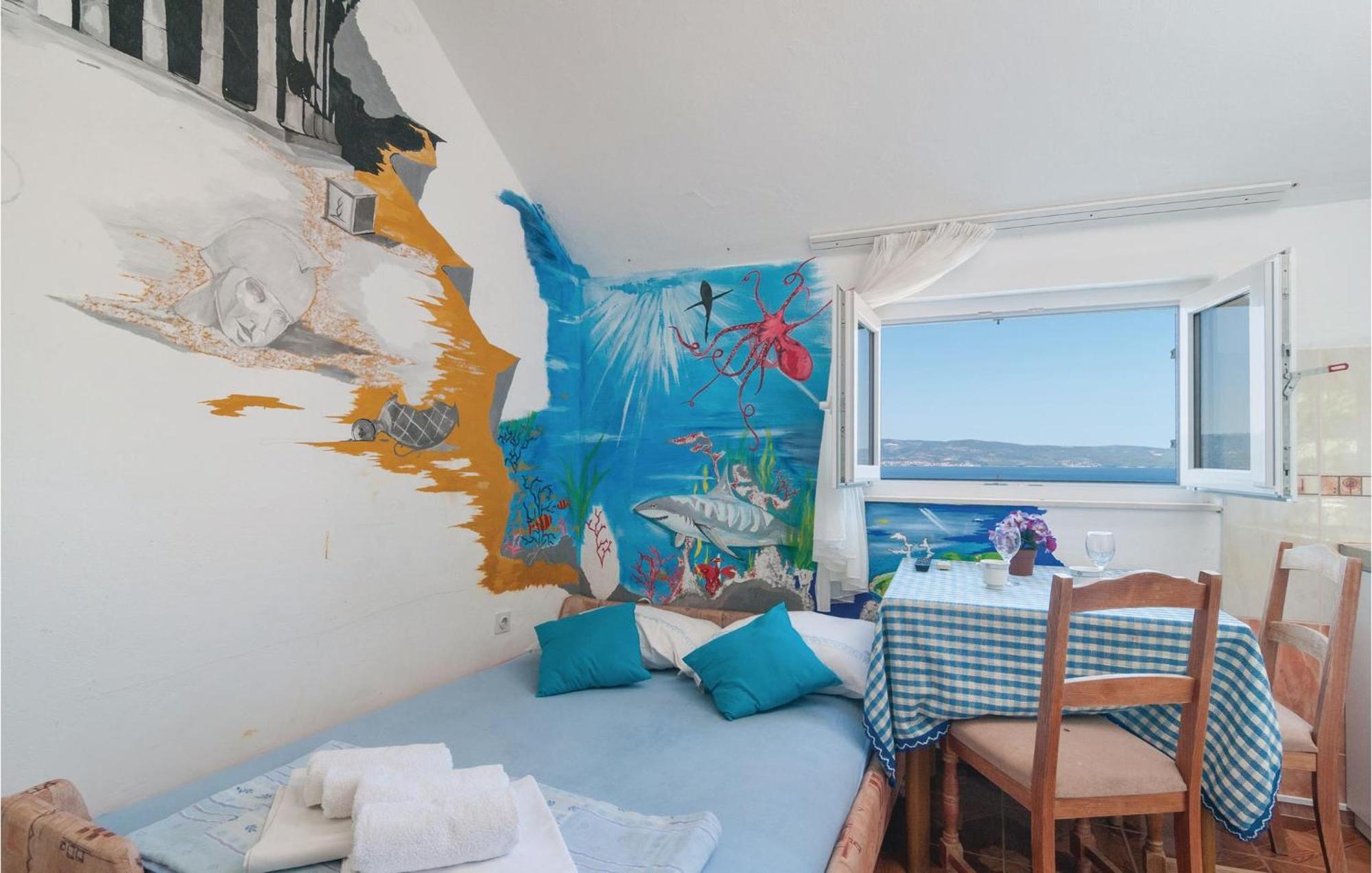 Gorgeous Apartment In Omis With House Sea View Exterior foto